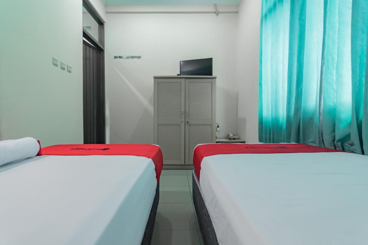 Reddoorz @ Achino Hotel Bandung Exterior photo