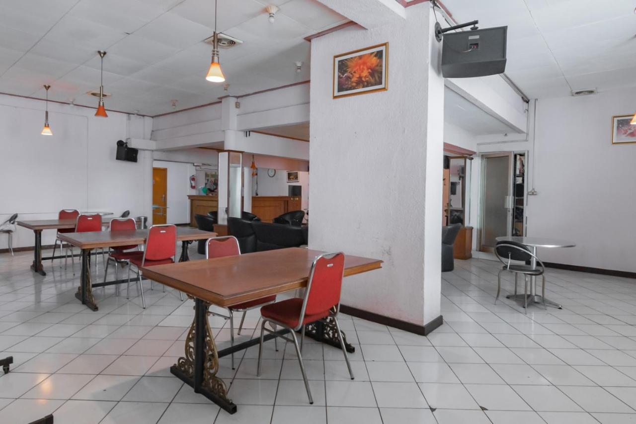 Reddoorz @ Achino Hotel Bandung Exterior photo